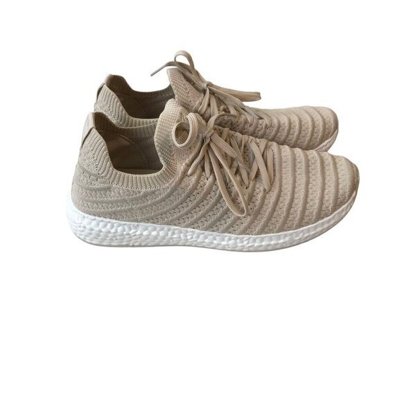 Danskin woman's Bloom Natural Textured Sneaker Polyester Stretch Knit Size 8.5 - Picture 1 of 7